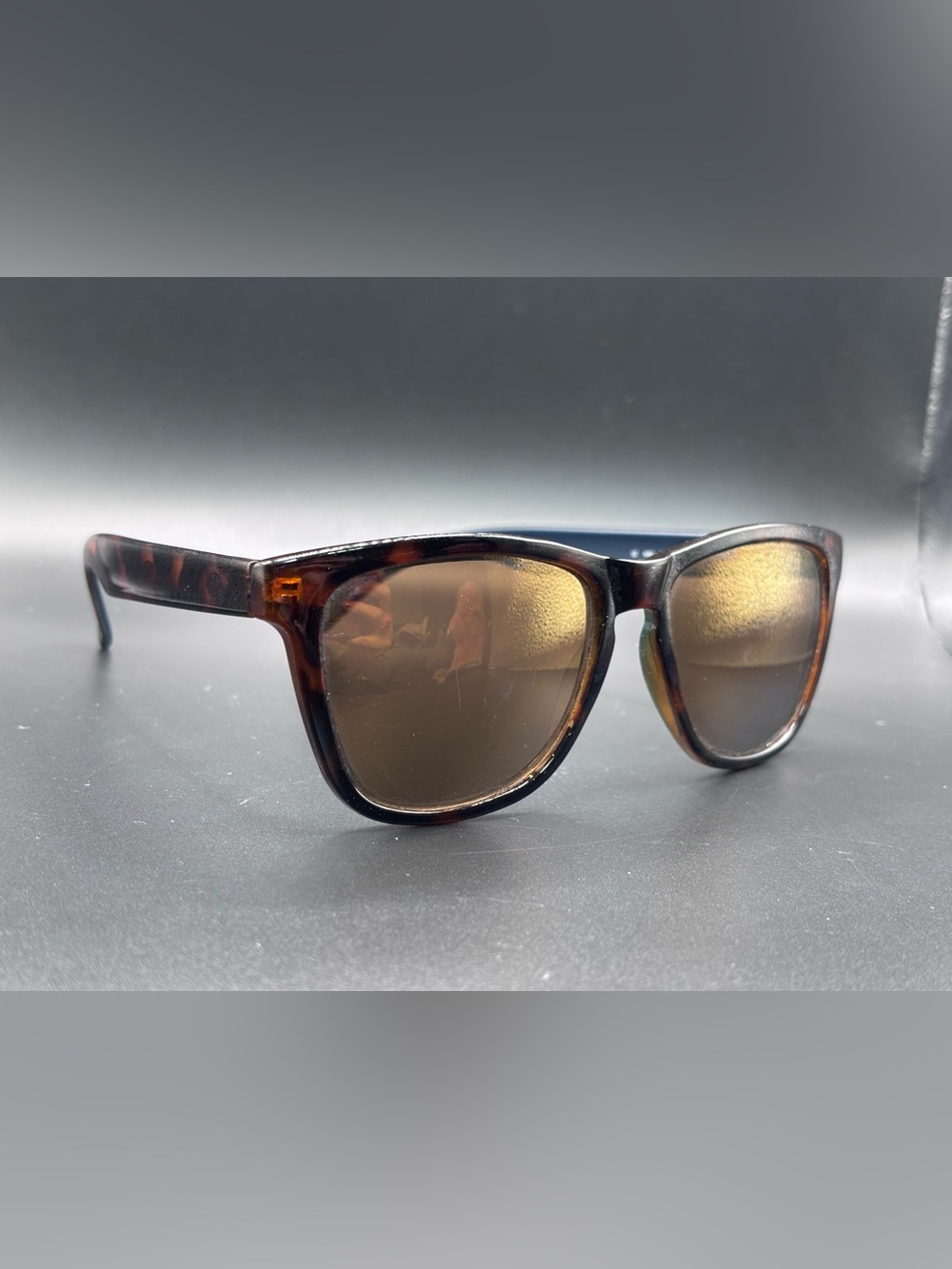Source Unknown Tortoiseshell Brown Frame Sunglasses with Brown Lenses